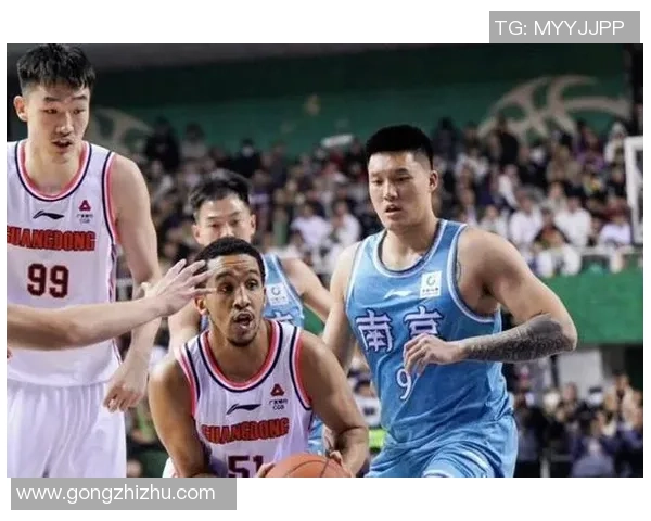 深圳篮球队心理素质揭秘：如何在赛场上保持冷静与专注